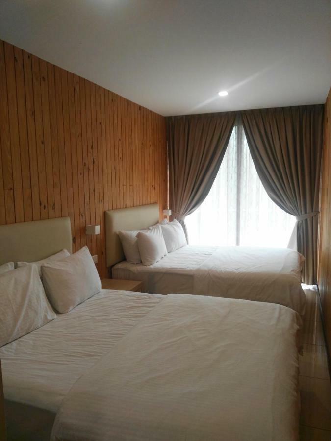 Kluang Container Swimming Pool Hotel Ngoại thất bức ảnh